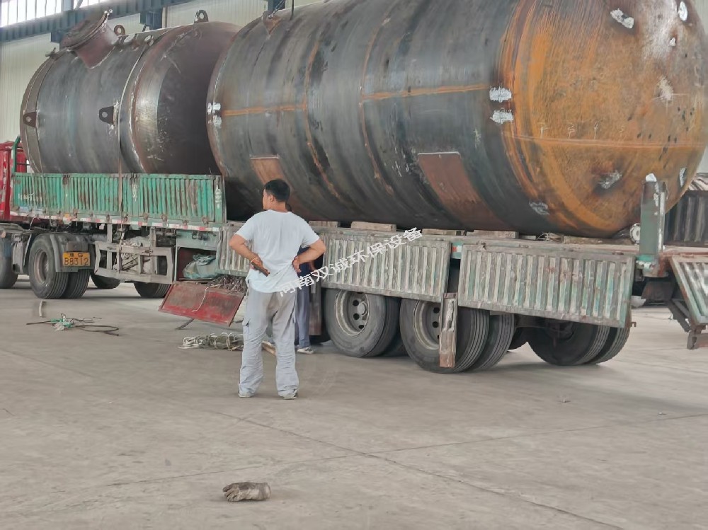 ?2025.07.29-河南某石化裝備股份有限公司定制碳鋼襯PE儲(chǔ)罐發(fā)貨